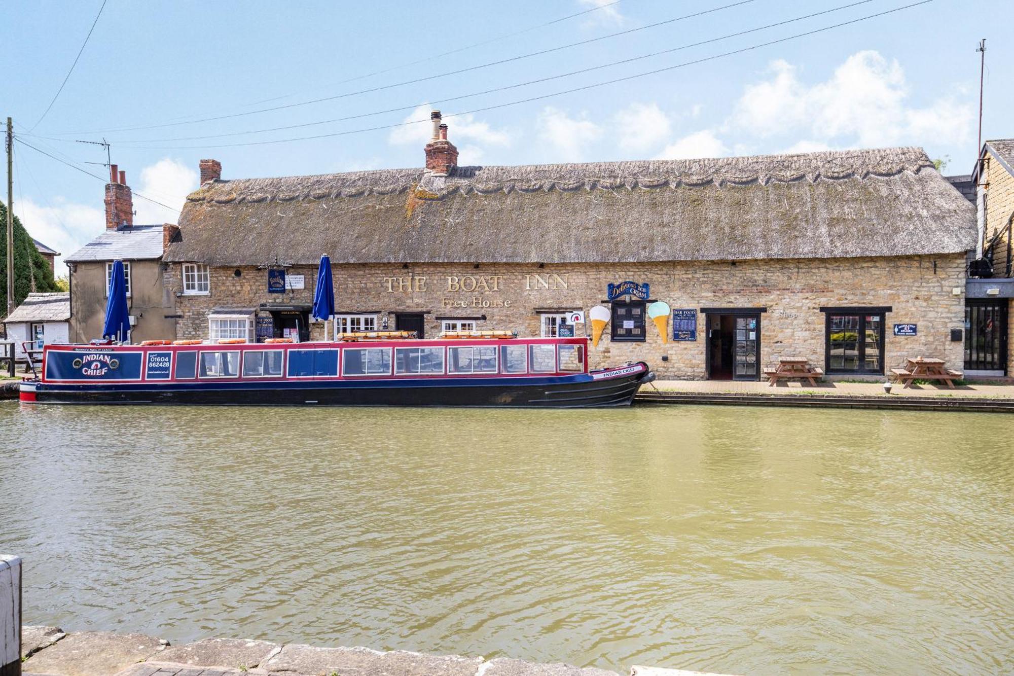 4 Canalside Cottages โทสเตอร์ ภายนอก รูปภาพ